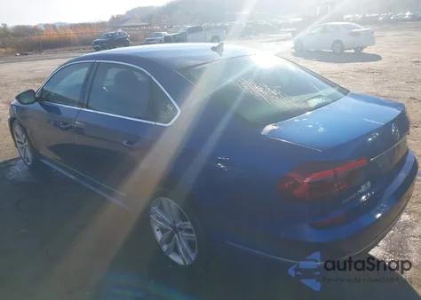 2017 Volkswagen Passat 1.8T Se z USA, uszkodzony, nr VIN 1VWGT7A38HC068139